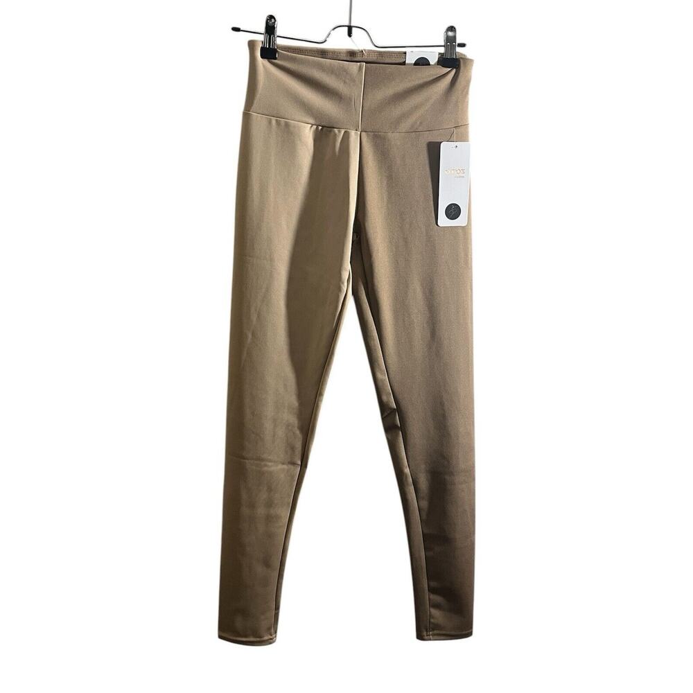 NWT OTOS Active Gym Medium Activewear Women's Two Piece Activewear Set Cut Out